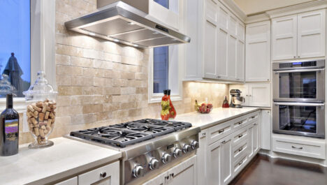 Back Splash For Kitchen With White Cabinets